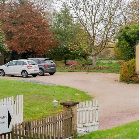 Domaine De La Basse Orme Acomodação com café da manhã Les Iffs Exterior foto