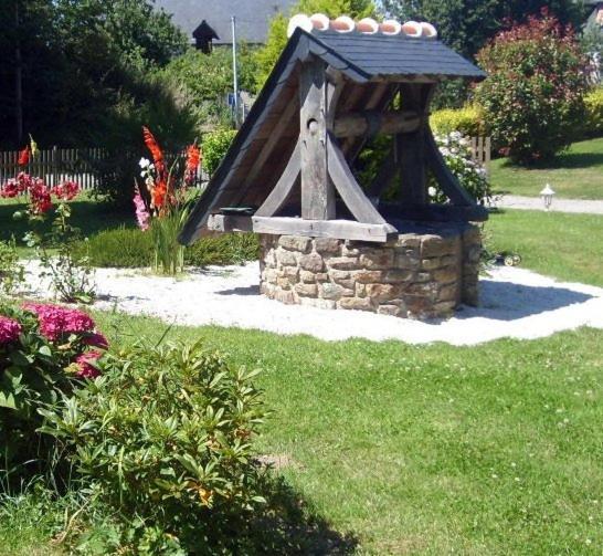 Domaine De La Basse Orme Acomodação com café da manhã Les Iffs Exterior foto