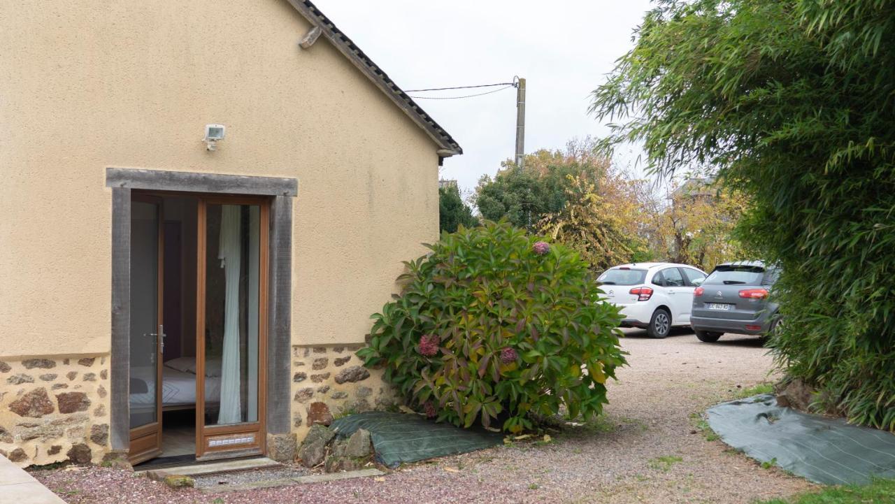 Domaine De La Basse Orme Les Iffs Exterior foto